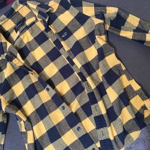 LIKE NEW- Hollister Flannel size large/mens